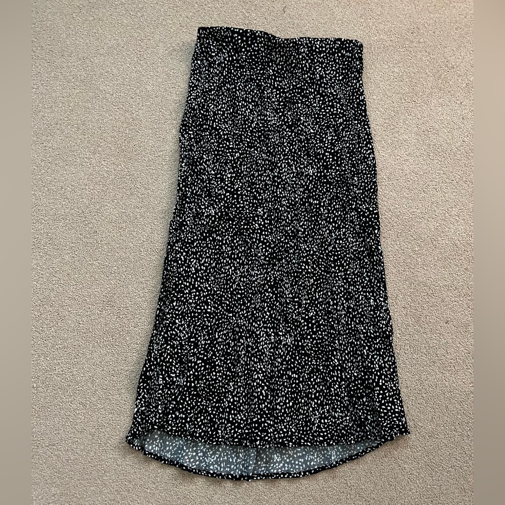 Black and white midi skirt